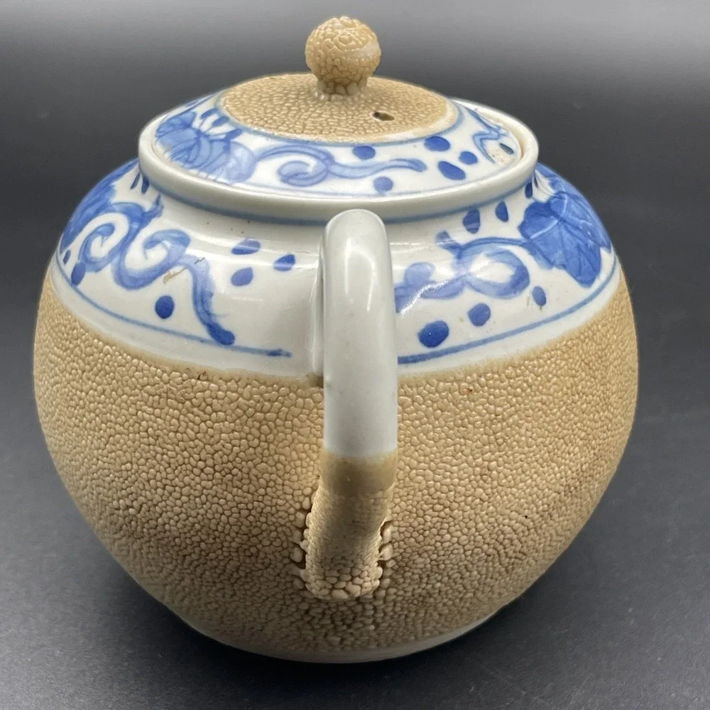 The Unbranded Brand ceramic teapot